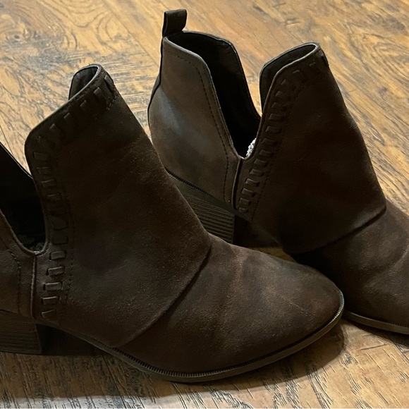 Rock & Candy Lipton Brown Microseude Booties Chelsea Ankle Boots Womens Size 9 - Picture 15 of 15